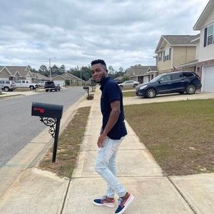 Meet your Posher, Jose